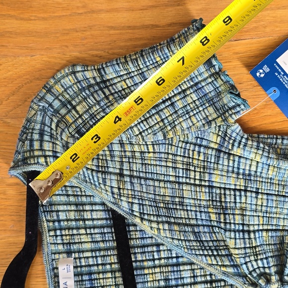 ARIZONA JEAN CO WOMEN'S JUNIORS SIZE BLUE AND YELLOW CROP TOP SIZE LARGE - Picture 10 of 14